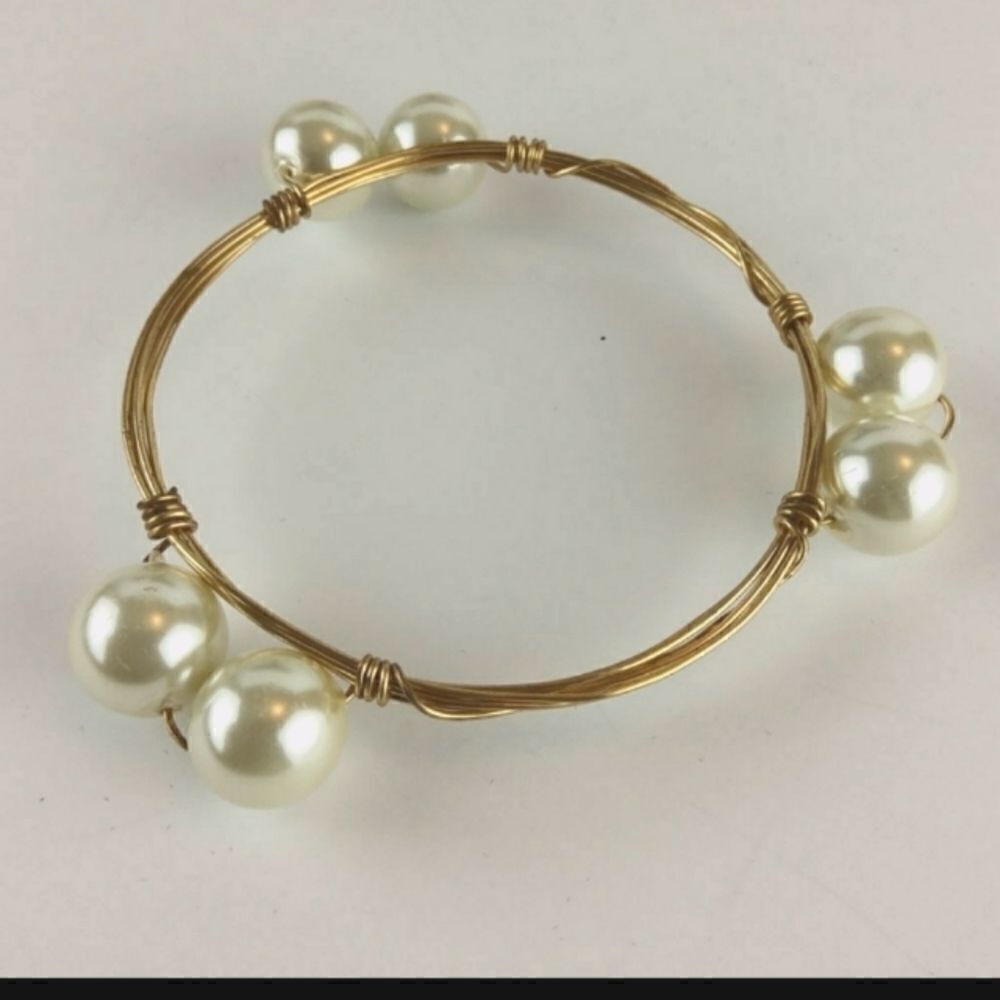 (3/$20) fashion gold tone and faux pearl bracelet